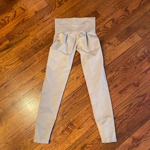 Beige NVGTN contour pants